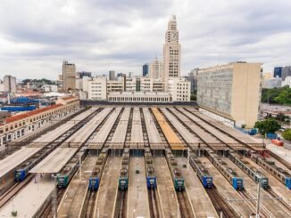 Trens da SuperVia estacionados na estação Central do Brasil, no Rio de Janeiro (Divulgação)