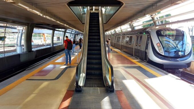 Passageiros aguardam embarque na estação Cidade Nova, no Rio de Janeiro (Divulgação/MetrôRio)