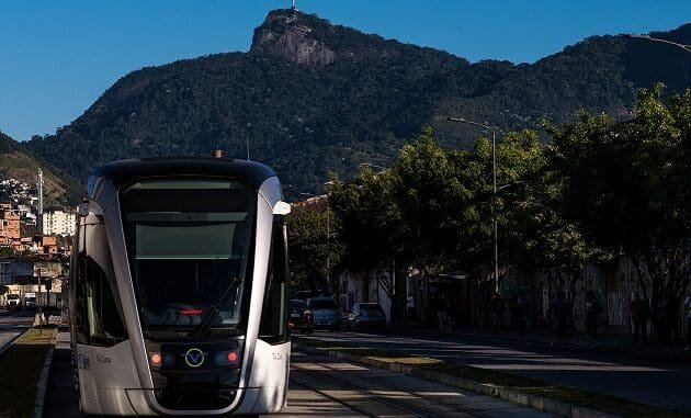 VLT Carioca próximo à estação Praia Formosa. Foto: Divulgação/VLT Carioca