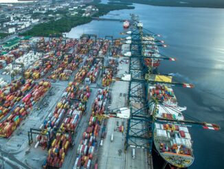 Terminal portuário em Santos: fim de regime tributário especial faz país perder investimento para porto em Israel — Foto: Jonne Roriz/Bloomberg