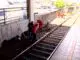 Trabalhadores da manutenção dos trilhos do Metrô do Recife — Foto: Reprodução/TV Globo