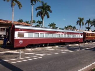 Carro de passageiros que foi recuperado pela ABPF e voltou aos trilhos no interior de São Paulo (Divulgação)