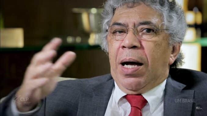 O economista Otaviano Canuto — Foto: Reprodução / Youtube / Canal UM BRASIL