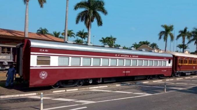 Renovado por dentro e por fora: carro de passageiros agora integra maria-fumaça e percorre 24 quilômetros em Campinas. Vanderlei Antônio Zago/Divulgação