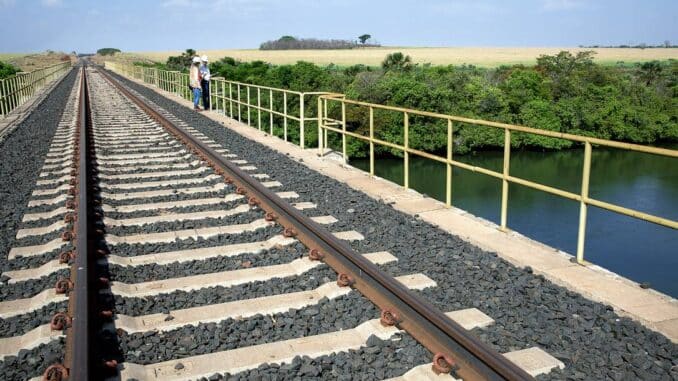 A Ferrovia Norte-Sul é vista como alternativa à ferrogrão, pois ligação à estrada permitiria escoamento de safra Foto: Tina Coelho / Terra Imagem