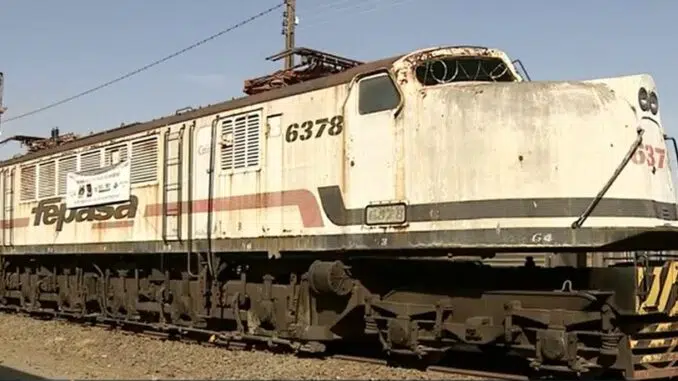 O Instituto da Memória Ferroviária de Rio Claro restaura 2 locomotivas dos anos 1950 para expor as peças em museu — Foto: Ronaldo Oliveira/EPTV