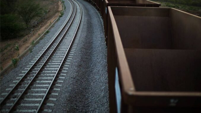 Concessões de ferrovias ajudaram a elevar investimentos neste ano Foto: Ueslei Marcelino/Reuters