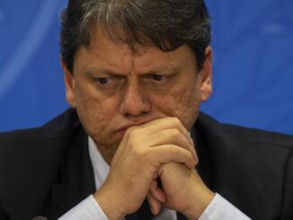 Ministro Tarcísio Freitas: TCU já reclamou de “pressa” e de informações “pueris”, repassadas sem detalhamento pelo Ministério da Infraestrutura ou agentes ligados à pasta, como a Anac — Foto: Daniel Marenco/Agência O Globo