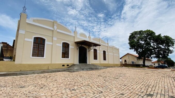 Estação ferroviária de Olímpia, que estava sem uso desde a década passada (Divulgação)