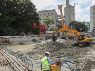 Canteiro do metrô; construtora diz ter obtido licenças para o prédio Foto: Daniel Teixeira/Estadão