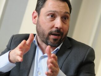 Paes, diretor da ANTF: “A ideia é deixar a ANTT focar na regulação econômica e delegar a parte técnica às empresas, que conhecem o dia a dia da operação” — Foto: Silvia Costanti/Valor