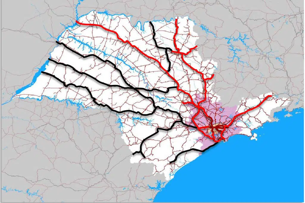 Em vermelho, a malha ferroviária ativa em São Paulo, de 2.390 km, inferior aos 2.530 km ociosos ou desativados (em preto) - Secretaria de Logística e Transportes