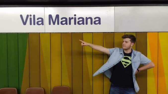 Jovem de 21 anos visitou todas as estações de trem e mêtro de São Paulo. Foto: Divulgação Pessoal
