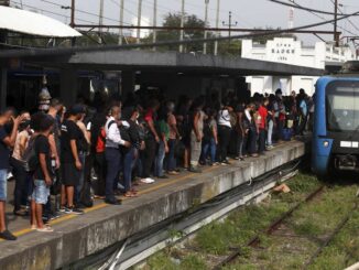 Reajuste da passagem seria na próxima sexta-feira, dia 4 Foto: Fabiano Rocha / Agência O Globo