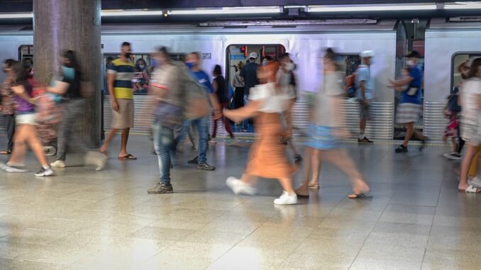 Inaugurado em 1974,é o primeiro sistema metroviário do Brasil. Foto: Marco Ankosqui