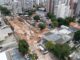Legenda: Estão muito lentas as obras de construção da estação da Linha Leste do Metrofor na esquina da Av. Santos Dumont com rua Silva Paullet Foto: Kid Júnior