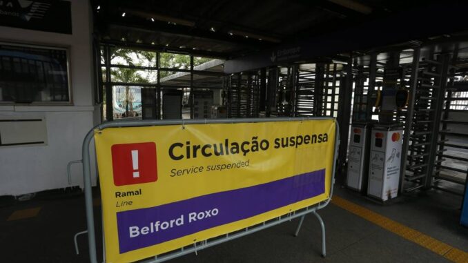 Rio de Janeiro 06/04/2022 Problemas nos trens e greve de ônibus na Baixada Fluminense afetam seis municípios. Na foto, a estação de Belford Roxo. Foto Fabiano Rocha/ Agência O Globo Foto: Fabiano Rocha / Fabiano Rocha