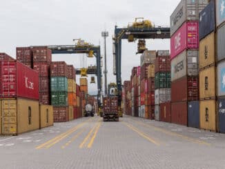 Um dos 55 terminais do Porto de Santos - Bruno Santsos - 3.abr.2020/Folhapress