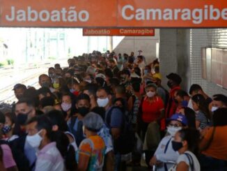 As duas rotas mais prováveis envolvem a Linha Sul do Metrô do Recife - FOTO: FILIPE JORDÃO/JC IMAGEM