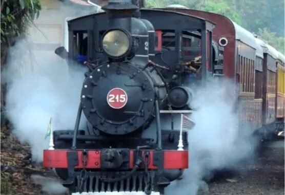 As locomotivas, fabricadas na Alemanha e Filadelfia, em 1912, completam 110 anos neste ano Divulgação/PMC
