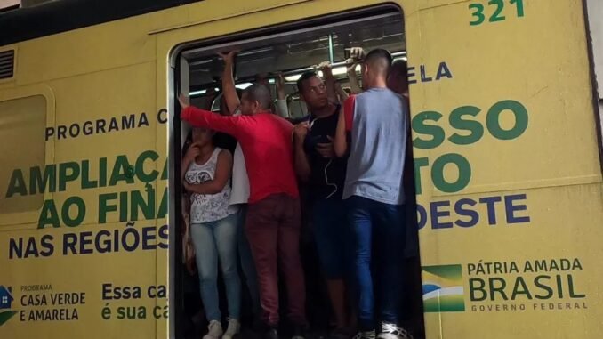 Metrô do Recife acumula problemas — Foto: Reprodução/TV Globo