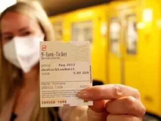 Bilhete de 9 euros mensais permite viajar por toda Alemanha, exceto nos trens e ônibus de longa distância Foto: DW / Deutsche Welle