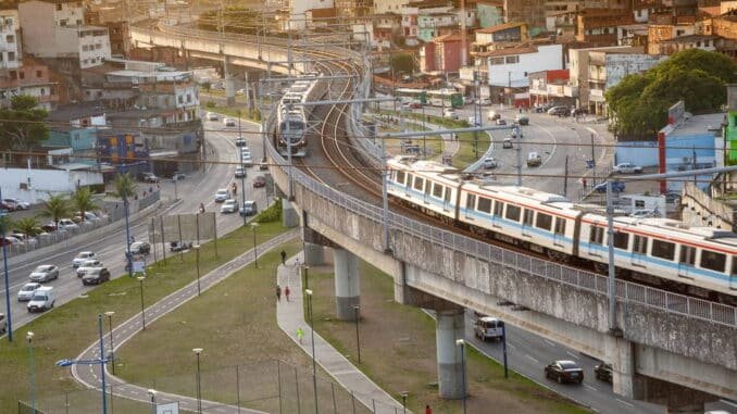 Sistema de metrô baiano está em operação oficial desde 2014 - Divulgação/CCR Metrô Bahia
