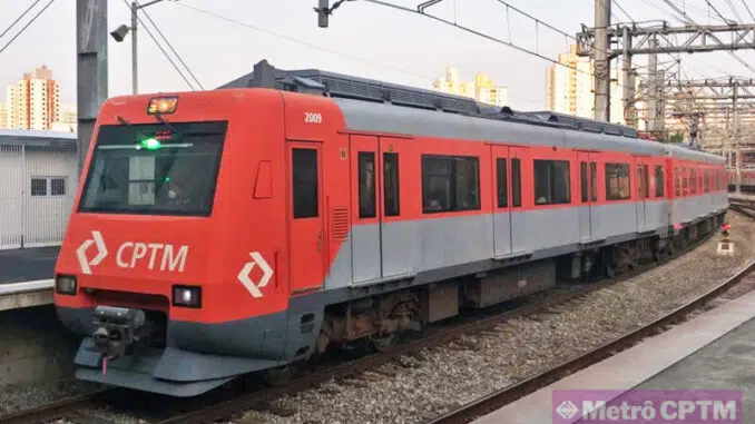 Trem da Série 2000 que consta como sem revisão G pela CPTM (Jean Carlos)