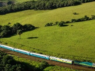 Erosão de talude em Antônio Dias prejudicou a circulação entre o município e a capital mineira — Foto: Vale / Divulgação