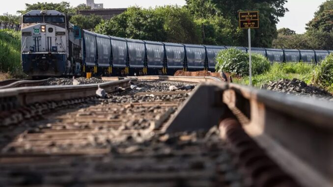 A previsão da Surf Tech é começar a instalar a fibra óptica ao longo das linhas de trem da Rumo ainda neste ano: plano é usar capital próprio e debêntures — Foto: Divulgação