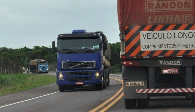 O principal gargalo logístico do Estado é depender e sobrecarregar o transporte rodoviário - Álvaro Rezende