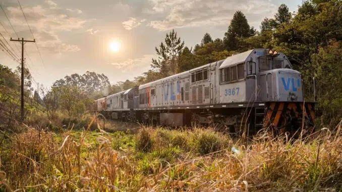 Audiência pública discute possível volta de malha ferroviária entre o Sul de Minas e o interior de SP — Foto: Victor Imesi