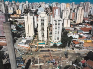 Obras da Estação Sesc-Pompeia, da futura Linha 6–Laranja do metrô, estimularam a construção de diversos prédios no entorno. Foto: Felipe Rau/Estadão