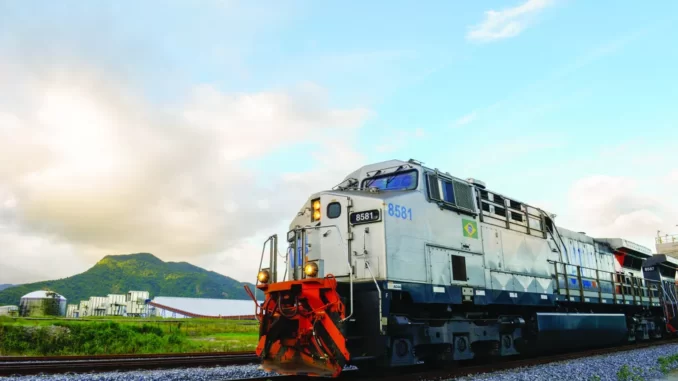 Locomotiva da VLI Logistica — Foto: Divulgação