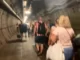 Passageiros precisaram deixar o Eurotúnel a pé Foto - Reprodução