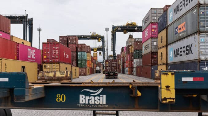 Terminal de carga do Porto de Santos - Bruno Santos - 3.abr.2020/Folhapress