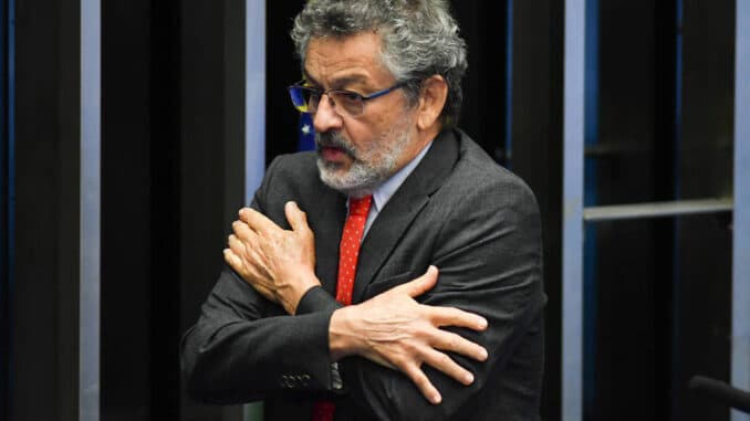 O senador Paulo Rocha (PT) - Antonio Molina - 19.abr.2022/Folhapress)
