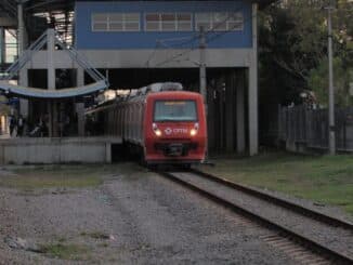 Série 2070 na estação Itaim Paulista (Jean Carlos)