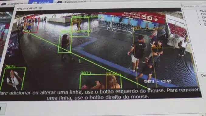 Centro de Controle Operacional (CCO) do Metrô, o novo sistema de monitoramento eletrônico, com câmeras inteligentes que vão ampliar a segurança dos passageiros Foto: Werther Santana/Estadão