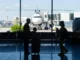 Sala de espera do aeroporto Santos Dumont, no Rio: concessões devem ficar somente para o próximo ano — Foto: Rebecca Alves/Agência O Globo
