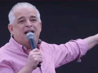 Márcio Franca discursa em ato para Lula na campanha eleitoral — Foto: Reprodução/Facebook