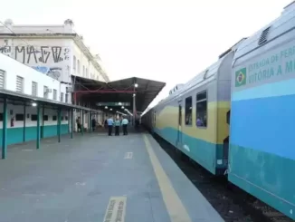 Trem de ferro BH-Espírito Santo tem circulação totalmente suspensa por causa das chuvas (foto: Edesio Ferreira/EM/DA Press)