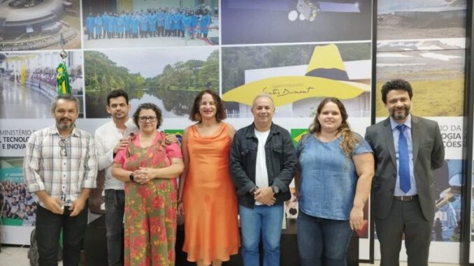 Luciana Santos, ministra de Lula, promete ajudar sindicalistas com pauta contra privatização - FOTO: Divulgação
