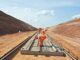Legenda: As obras da Ferrovia Transnordestina foram iniciadas em 2006 e estão longe de ser concluídas Foto: Antônio Vicelmo / Diário do Nordeste