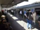 Passageiros embarcam no metrô de Belo Horizonte: operação foi concedida à Comporte Participações em dezembro de 2022 (foto: Gladyston Rodrigues/EM/D.A. Press 2/12/21 )