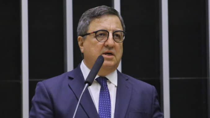 A ideia da mudança partiu do deputado Danilo Forte (foto), que justificou a proposta dizendo que a presença de outros poderes e setores da sociedade na regulação ajudará na fiscalização das agências reguladoras. - Paulo Sérgio/Câmara dos Deputados – 6.jun.2022